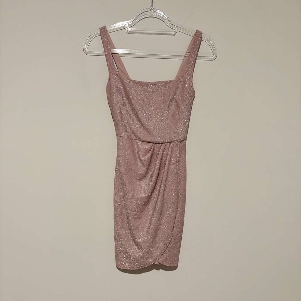 Miami Francesca’s Tulip hem dress sparkle glitter pink‎ size medium